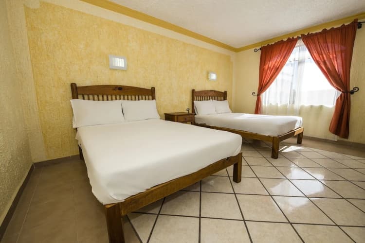 Oyo Hotel La Glorieta Huichapan 3