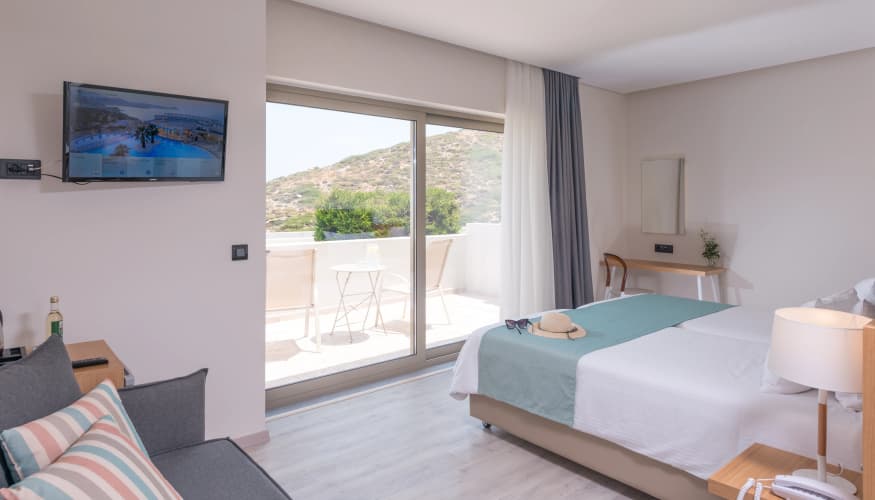 Athina Palace Resort & Spa 5