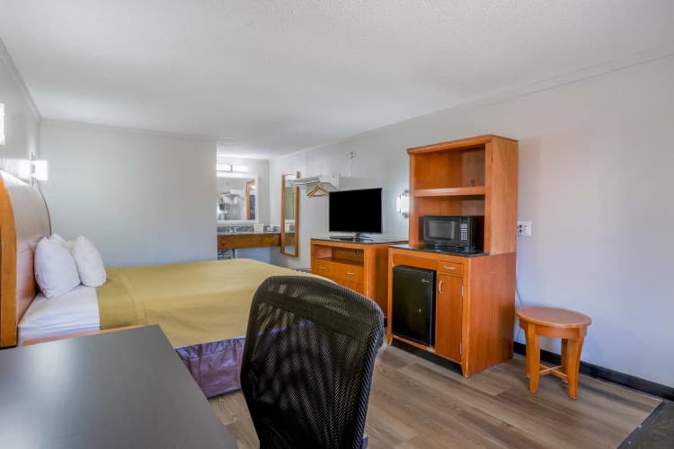 Cozy Garden Inn By Oyo Hwy 40 Richmond 4