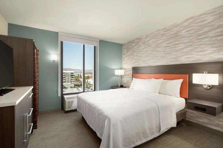 Home2 Suites by Hilton Woodland Hills Los Angeles 5