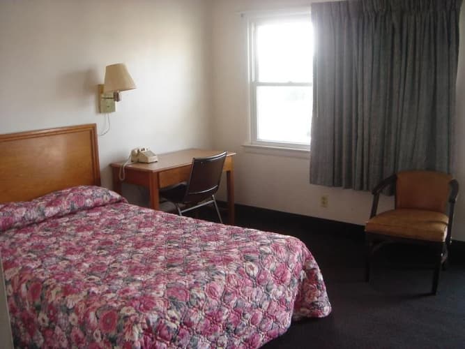 Express Inn 2