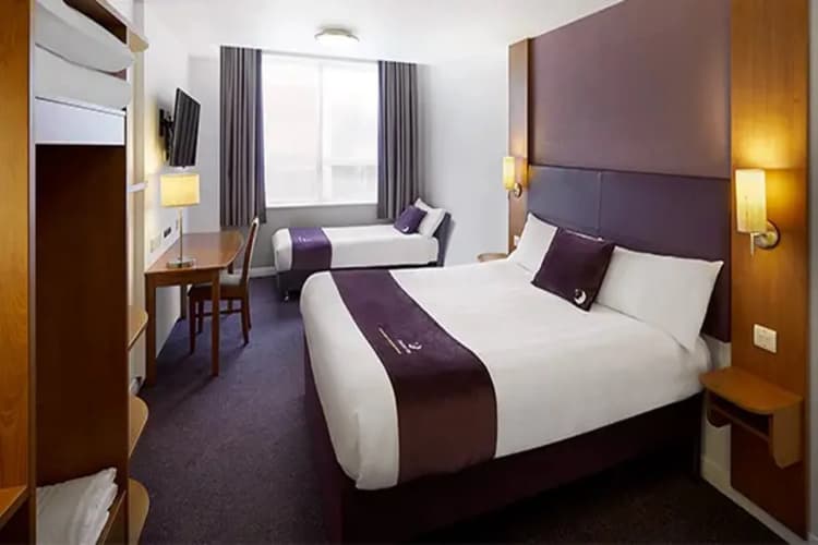 Premier Inn Hayle 5