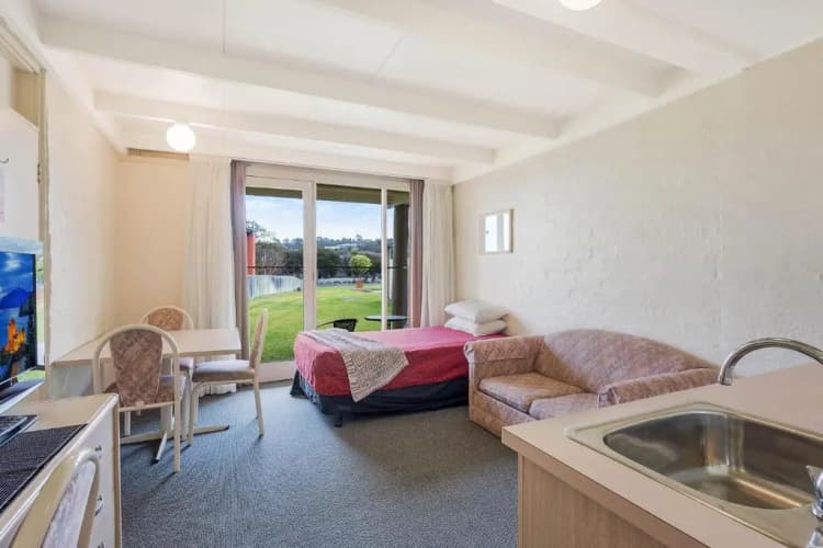 Tween Waters Holiday Park 4