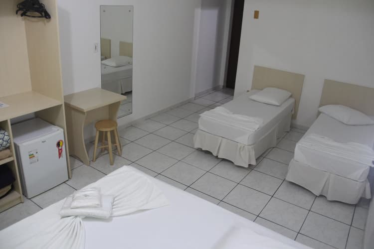 Oasis Chartouni Hotel 4