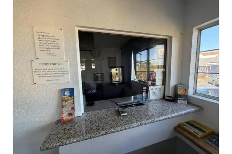 Siesta Motor Inn By Townhouse Titusville I 95 4