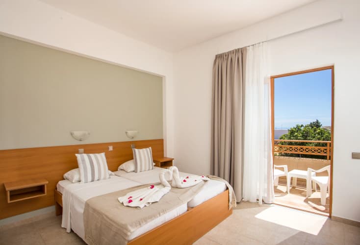 Ledras Beach Hotel 3