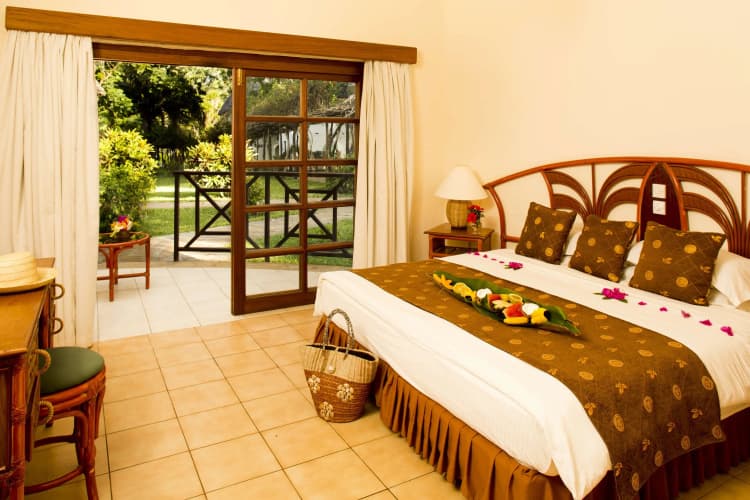 Neptune Village Beach Resort & Spa All Inclusive 4
