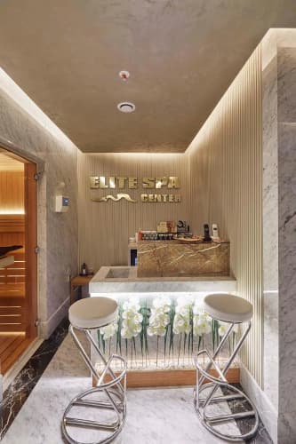 The Hubi Hotel 5