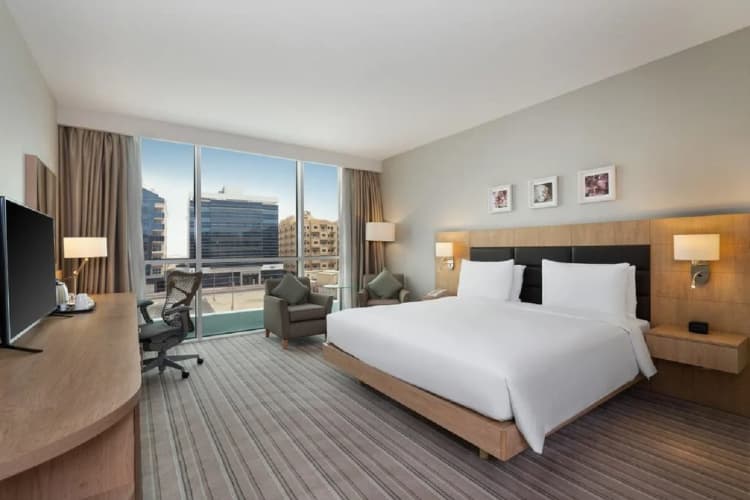 Hilton Garden Inn Dubai, Mall Avenue 4