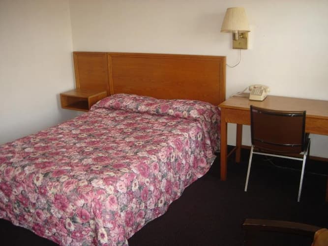 Express Inn 4