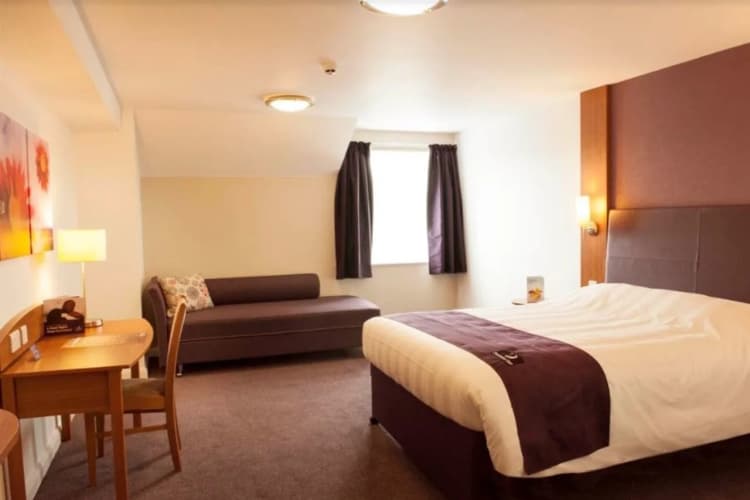 Premier Inn Redditch North (A441) 4