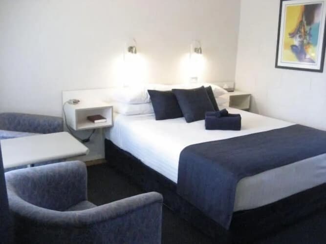Lake Munmorah Motel 4