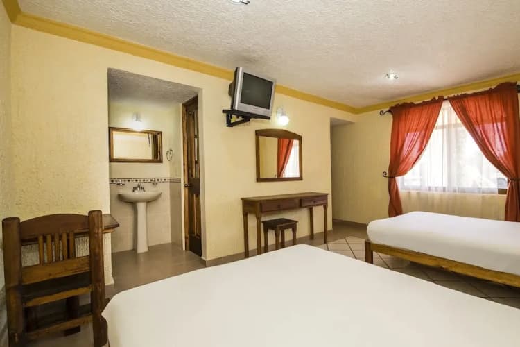 Oyo Hotel La Glorieta Huichapan 4