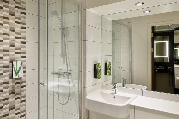 Premier Inn  Maidstone (Allington) 5