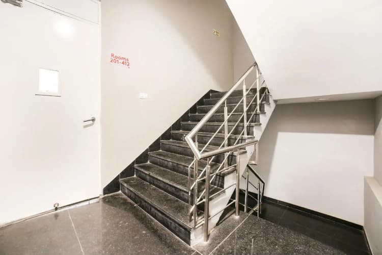 Oyo Townhouse 381 Dilshad Garden 3