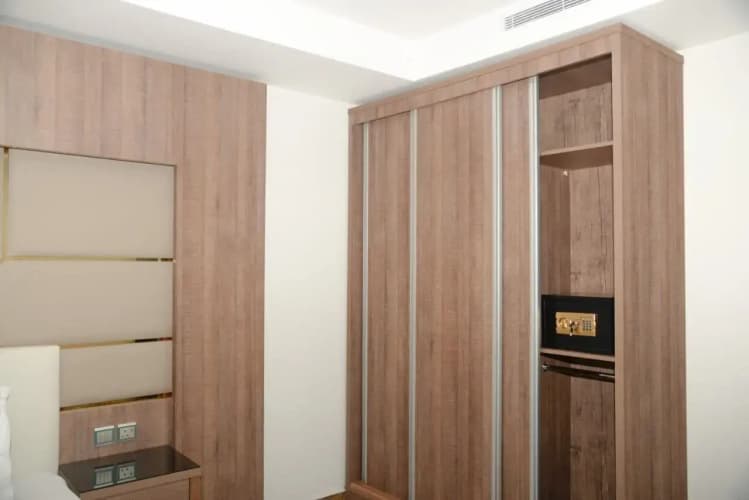 Mora Hotel 4