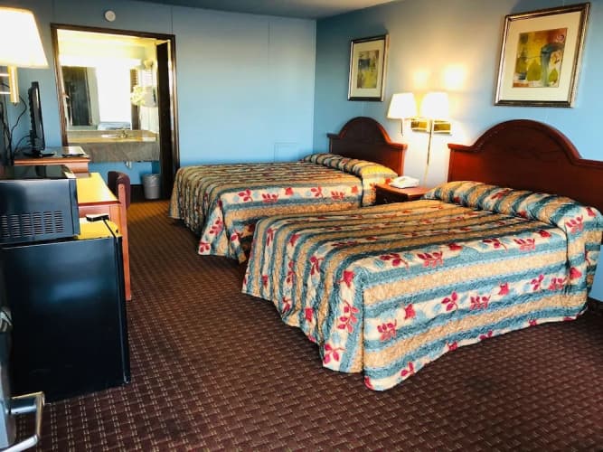Regency Inn 4