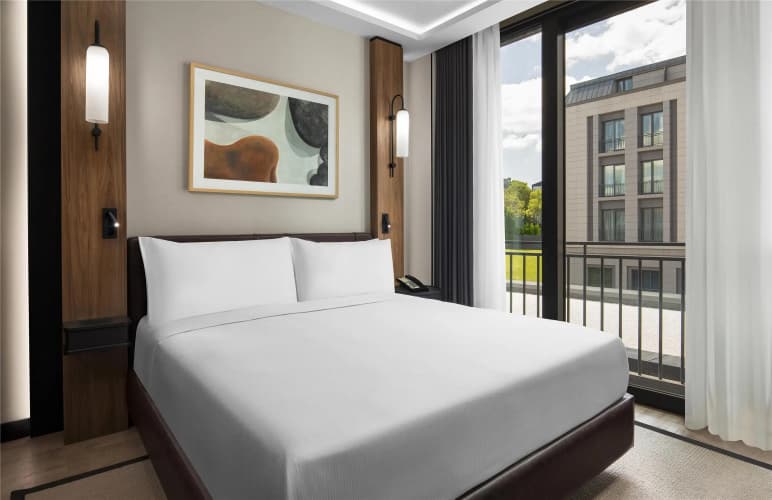 Altunizade Suites Istanbul, Curio Collection by Hilton 4