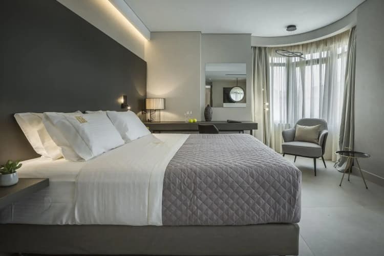 Royalty Hotel Athens 4