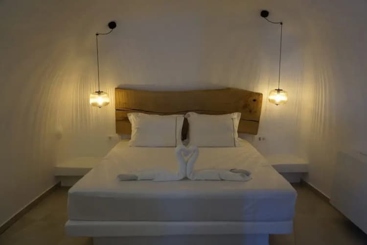 Eternity Suites Santorini 5