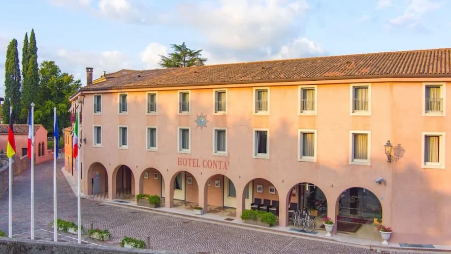 Hotel Conta 2