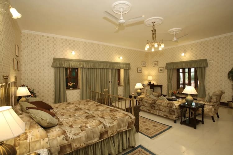 Gajner Palace Heritage Hotel 5