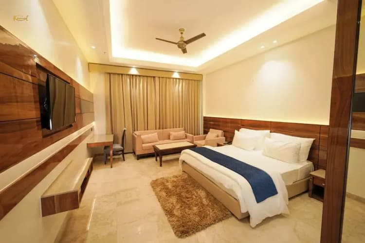 Sukhsaroj Hotel And Resorts 4