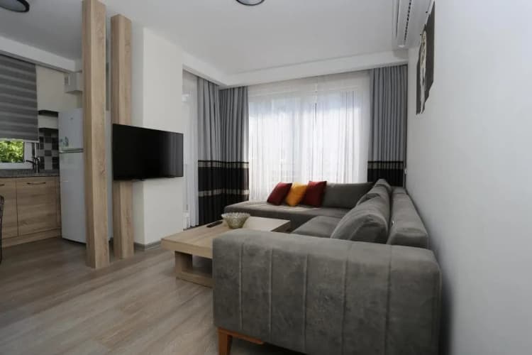 Elanis Suites Hotel 5