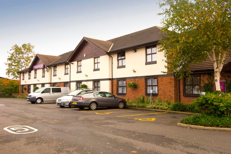 Premier Inn Oldham (Broadway) 5