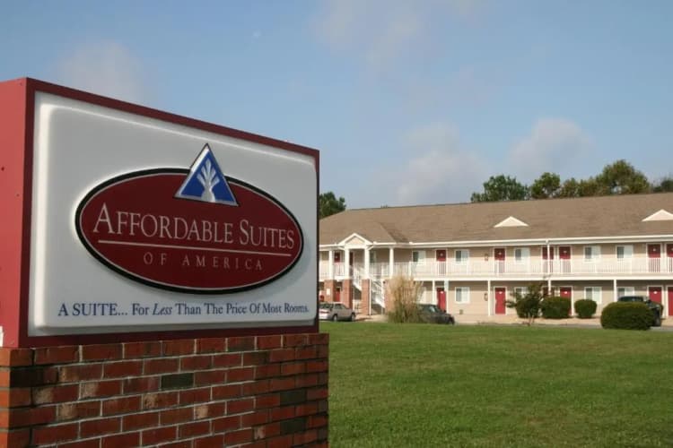 Affordable Suites Salisbury main