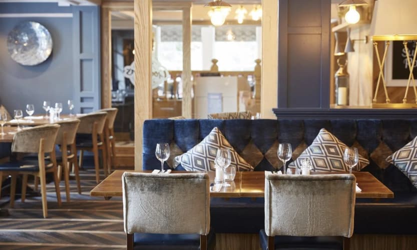 Hartwood Hall Hotel By Good Night Inns main