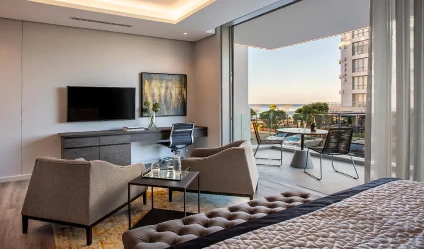O' Two Hotel 3
