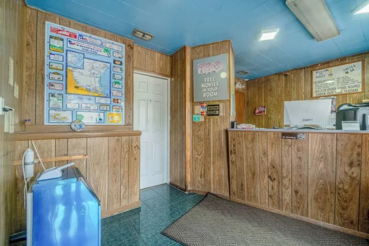 OYO Budget Inn Falfurrias Hwy 281 2