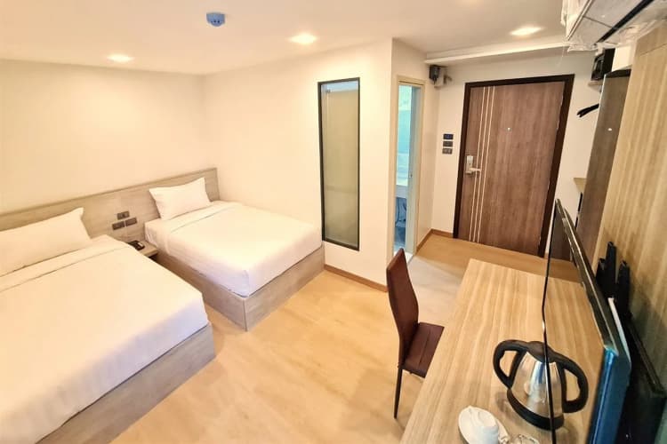 Thana Wisut Hotel 3