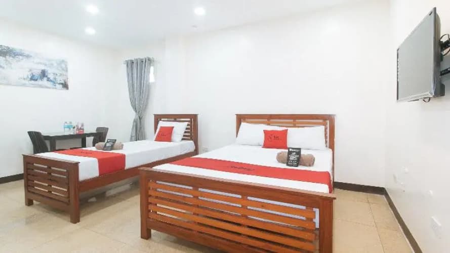 RedDoorz @ RJ's Bldg near Lyceum Gen. Trias Cavite 5