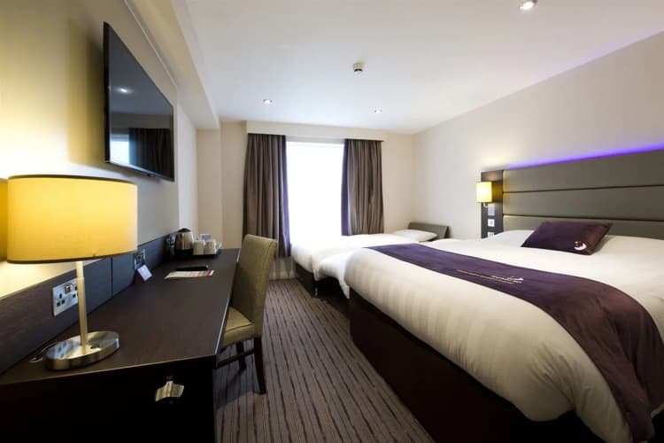 Premier Inn Buxton Hotel 3