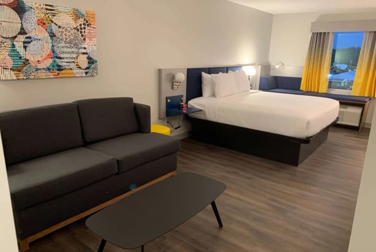 Microtel Inn & Suites By Wyndham Rehoboth Beach 2
