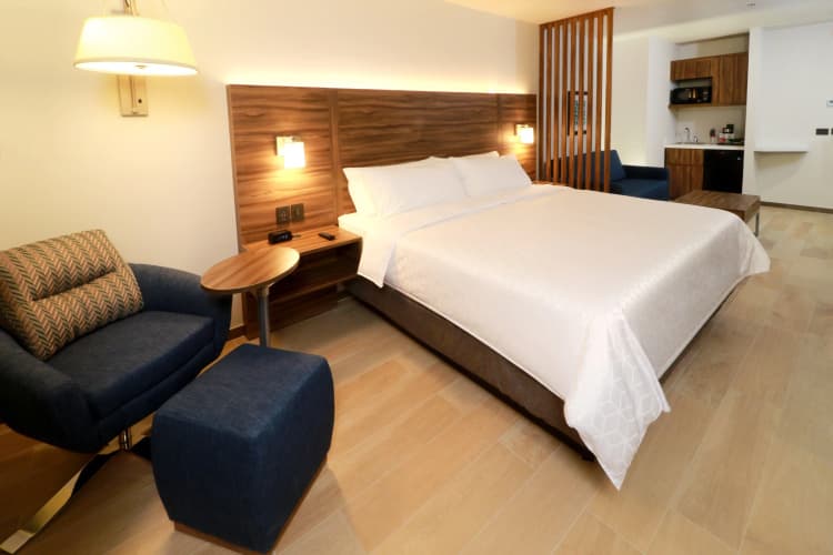 Holiday Inn Express & Suites Playa Del Carmen 5