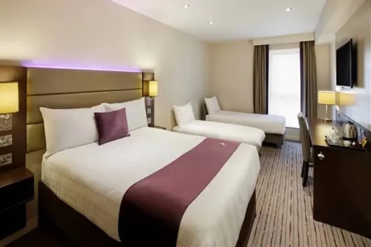 Premier Inn Newcastle Under Lyme 4