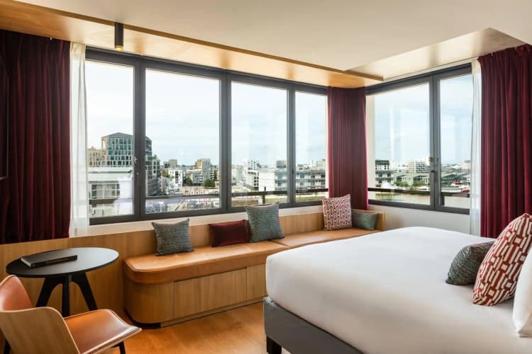 Renaissance Bordeaux Hotel 4