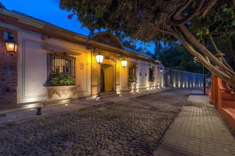Villa Santa Monica main