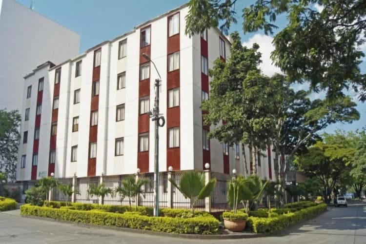 Hotel Roosevelt Plaza main