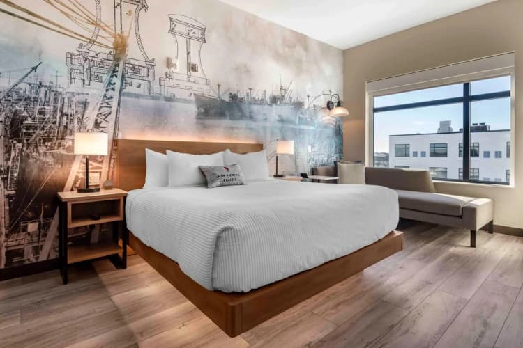 Cambria Hotel Portland Downtown Old Port 3
