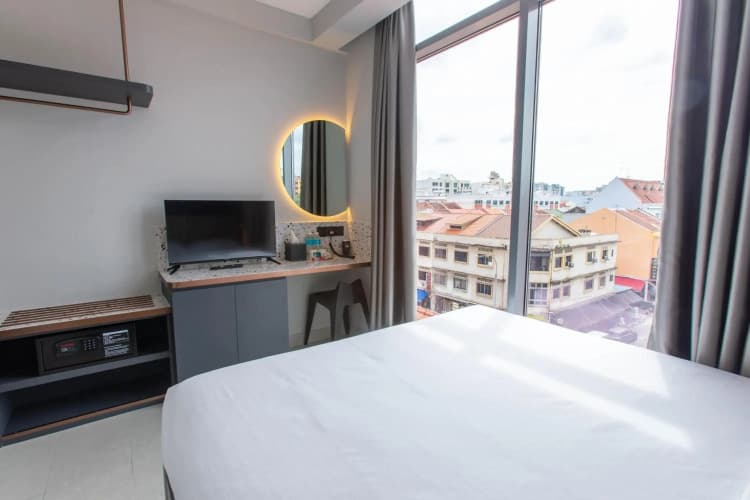 Ibis Budget Singapore Gold 4
