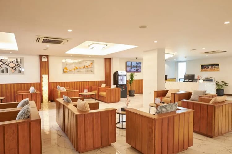 Njoy Prestige Grand Hotel Don Mueang 2