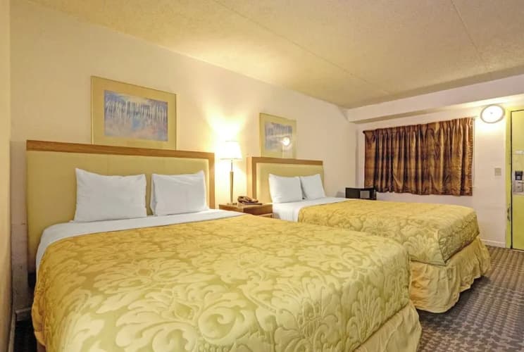 Brookville Inn By OYO Near Dayton International Airport 3