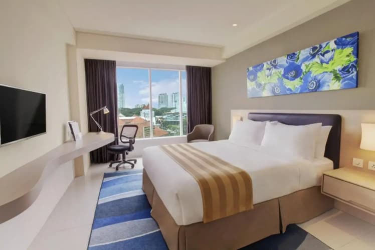Holiday Inn Express Jakarta International Expo 5