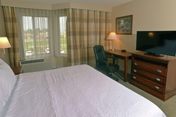 Quality Inn 4
