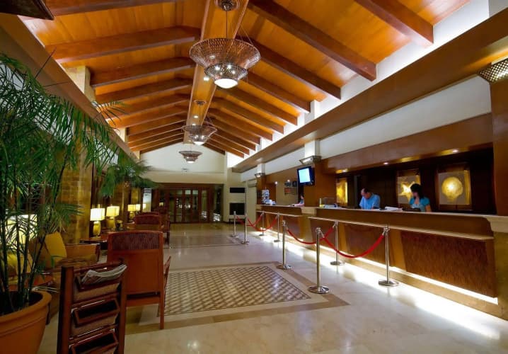 Emerald Island Hotel main
