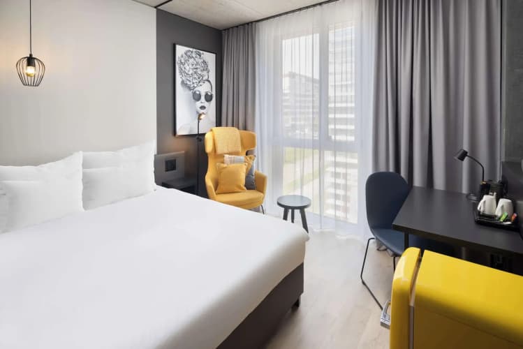 Radisson Hotel & Suites Zurich 3